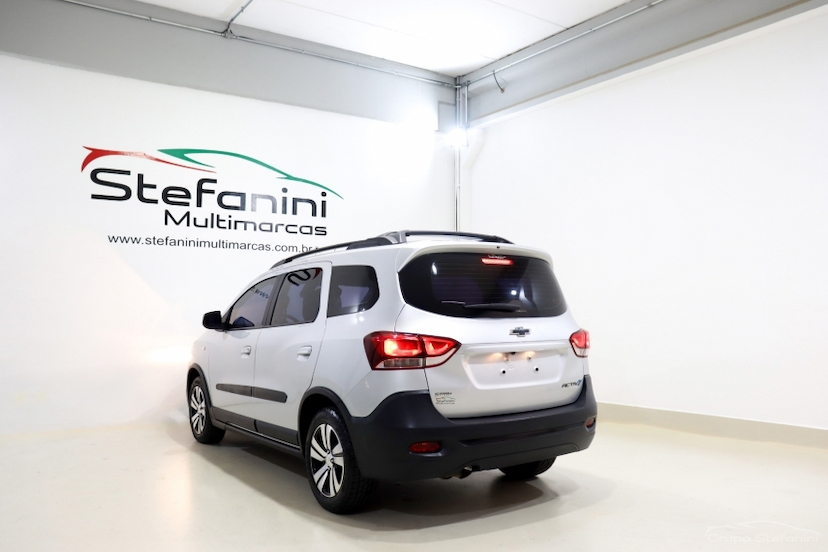Foto do veículo CHEVROLET SPIN 1.8 ACTIV 8V FLEX 4P AUTOMÁTICO 2023 28.677 KM 109.990,00