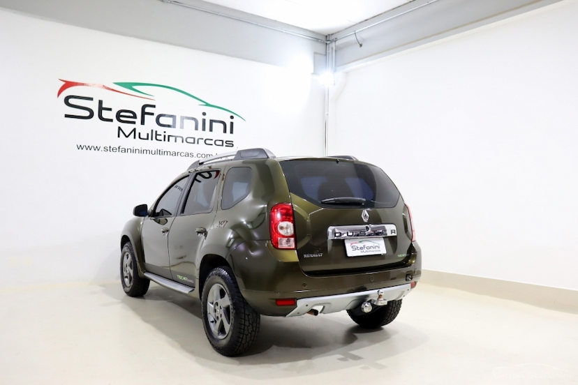 Foto do veículo RENAULT DUSTER 1.6 TECH ROAD 4X2 16V FLEX 4P MANUAL 2014 136.762 KM 53.990,00