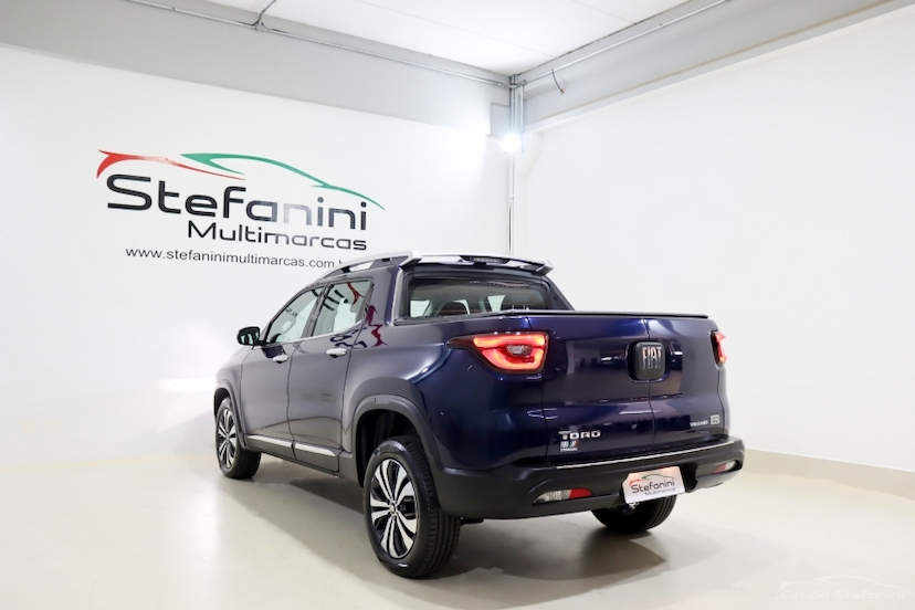Foto do veículo FIAT TORO 1.3 TURBO 270 FLEX VOLCANO AT6 2023 1.283 KM 159.990,00