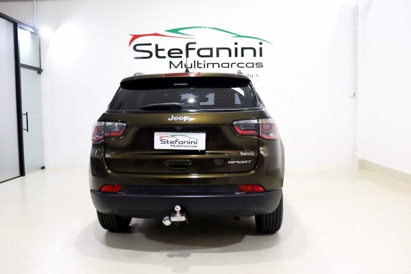 Foto do veículo JEEP COMPASS 2.0 16V FLEX SPORT AUTOMÁTICO 2018 51.600 KM 84.990,00