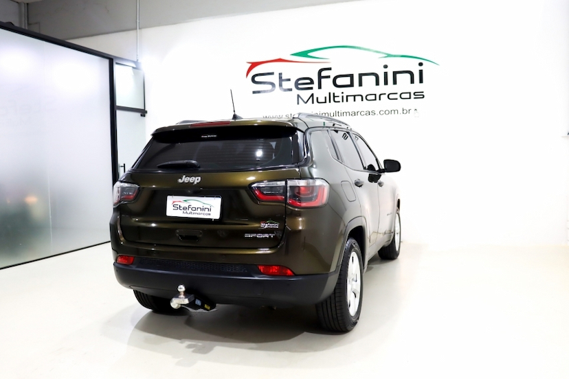 Foto do veículo JEEP COMPASS 2.0 16V FLEX SPORT AUTOMÁTICO 2018 51.600 KM 84.990,00