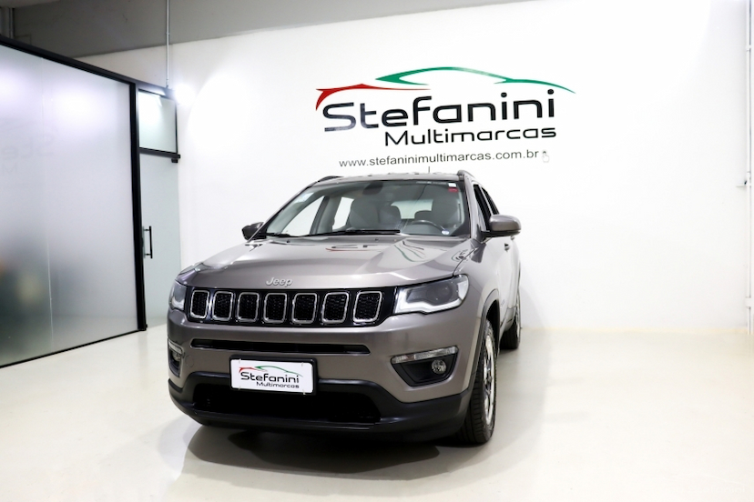 Foto do veículo JEEP COMPASS 2.0 16V FLEX LONGITUDE AUTOMÁTICO 2019 54.685 KM 94.990,00