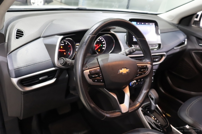 Foto do veículo CHEVROLET TRACKER 1.2 TURBO FLEX PREMIER AUTOMÁTICO 2021 108.316 KM 98.990,00
