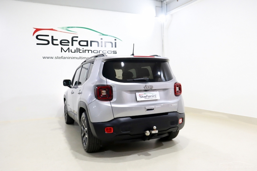 Foto do veículo JEEP RENEGADE 1.8 16V FLEX LONGITUDE 4P AUTOMÁTICO 2020 63.778 KM 78.990,00