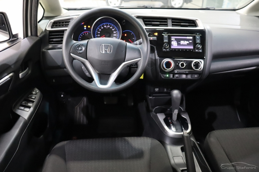 Foto do veículo HONDA FIT 1.5 LX 16V FLEX 4P AUTOMÁTICO 2019 63.078 KM 78.990,00