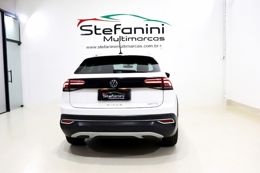 Foto do veículo VOLKSWAGEN NIVUS 1.0 200 TSI TOTAL FLEX HIGHLINE AUTOMÁTICO 2021 93.852 KM 98.490,00