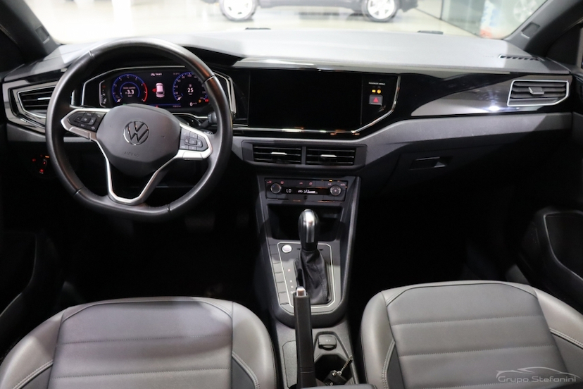 Foto do veículo VOLKSWAGEN NIVUS 1.0 200 TSI TOTAL FLEX HIGHLINE AUTOMÁTICO 2021 93.852 KM 98.490,00