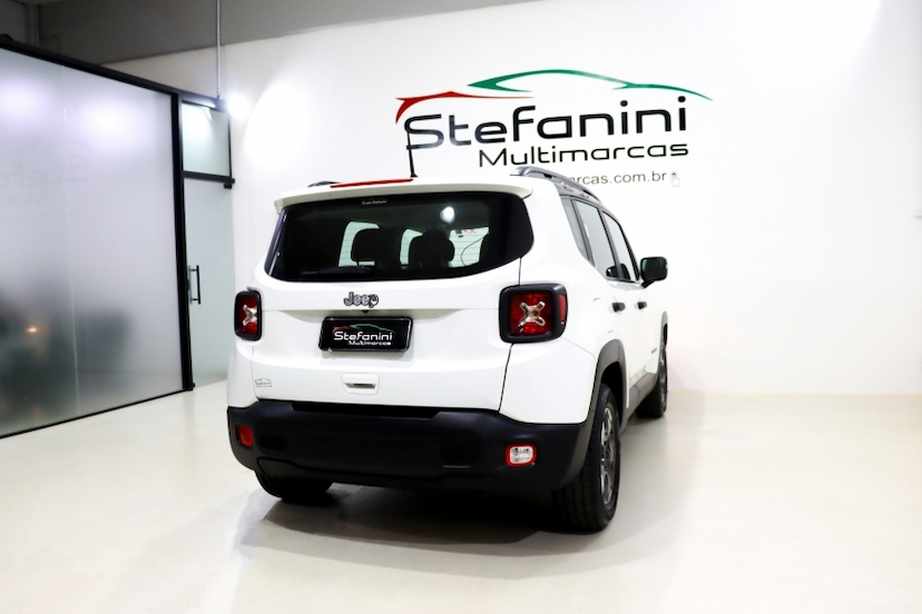 Foto do veículo JEEP RENEGADE 1.8 16V FLEX 4P AUTOMÁTICO 2020 64.352 KM 74.990,00
