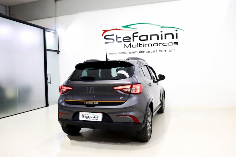 Foto do veículo FIAT ARGO 1.3 FIREFLY FLEX TREKKING CVT 2023 25.228 KM 87.990,00