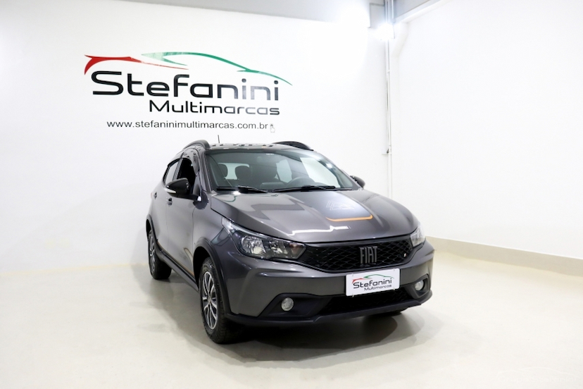 Foto do veículo FIAT ARGO 1.3 FIREFLY FLEX TREKKING CVT 2023 25.228 KM 87.990,00