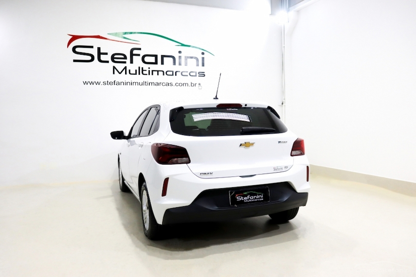 Foto do veículo CHEVROLET ONIX 1.0 FLEX LT MANUAL 2023 59.789 KM 69.990,00