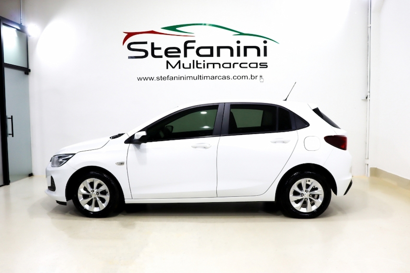 Foto do veículo CHEVROLET ONIX 1.0 FLEX LT MANUAL 2023 59.789 KM 69.990,00