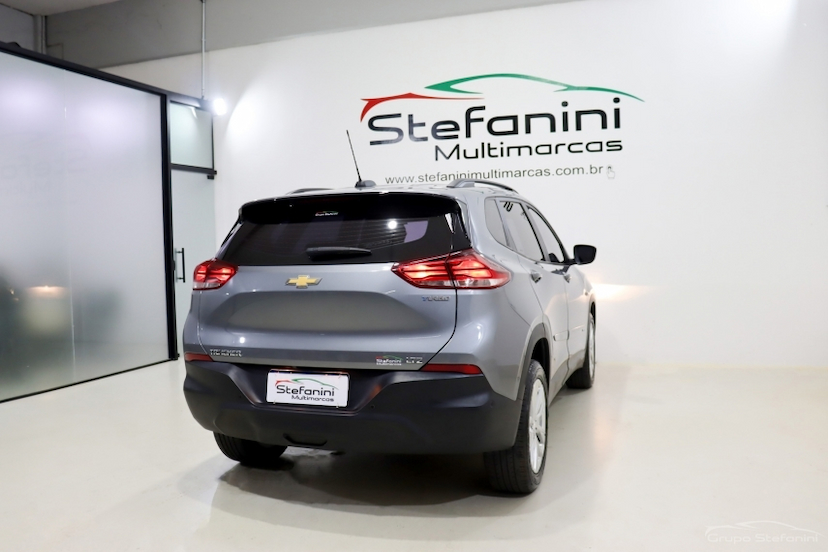 Foto do veículo CHEVROLET TRACKER 1.0 TURBO FLEX LTZ AUTOMÁTICO 2022 43.278 KM 96.990,00