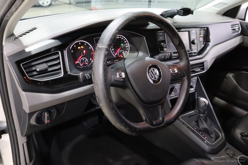 Foto do veículo VOLKSWAGEN POLO 1.0 200 TSI COMFORTLINE AUTOMÁTICO 2019 82.704 KM 68.990,00