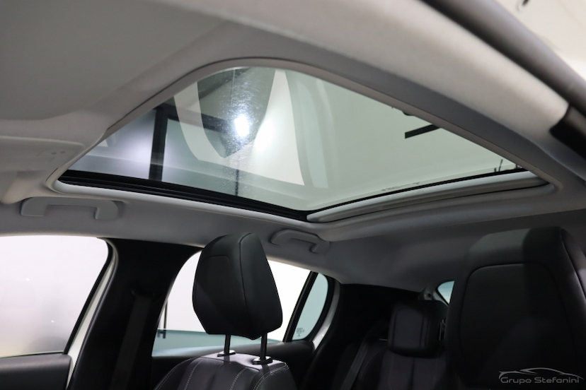 Foto do veículo PEUGEOT 208 1.6 16V FLEX GRIFFE AT6 2022 60.306 KM 84.990,00