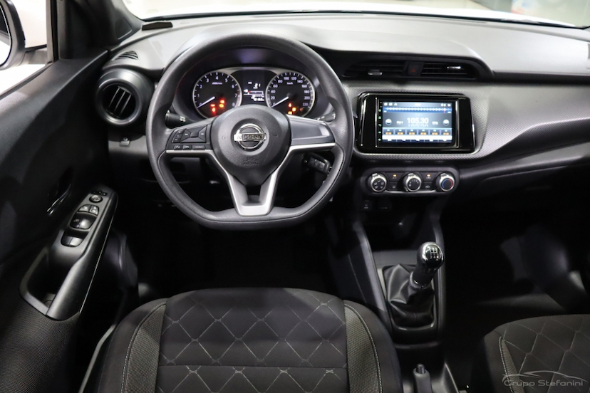 Foto do veículo NISSAN KICKS 1.6 16V FLEXSTART S 4P MANUAL 2018 78.192 KM 69.990,00