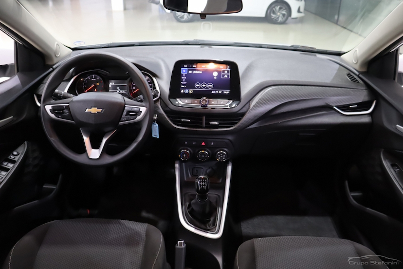 Foto do veículo Chevrolet Onix 1.0 TURBO FLEX LT MANUAL 2025 70.915 KM R$ 65.990,00