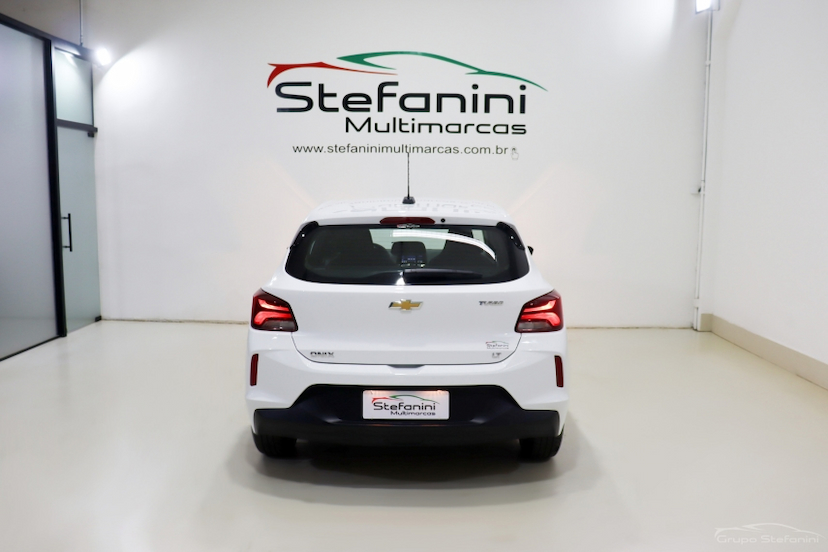 Foto do veículo Chevrolet Onix 1.0 TURBO FLEX LT MANUAL 2025 70.915 KM R$ 65.990,00