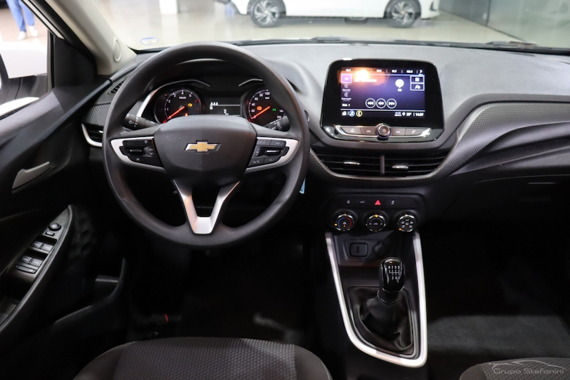Foto do veículo Chevrolet Onix 1.0 TURBO FLEX LT MANUAL 2025 70.915 KM R$ 65.990,00