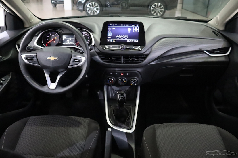 Foto do veículo Chevrolet Onix 1.0 TURBO FLEX PLUS LT MANUAL 2025 28.263 KM R$ 77.990,00