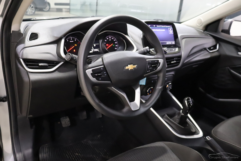 Foto do veículo Chevrolet Onix 1.0 TURBO FLEX PLUS LT MANUAL 2025 24.934 KM R$ 77.990,00