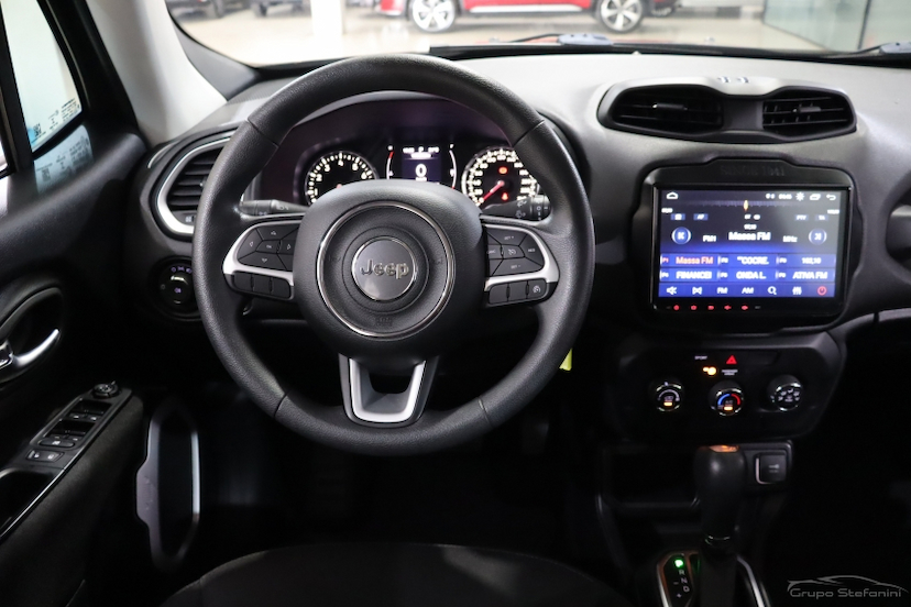 Foto do veículo JEEP RENEGADE 1.8 16V FLEX 4P AUTOMÁTICO 2020 61.012 KM R$ 64.990,00