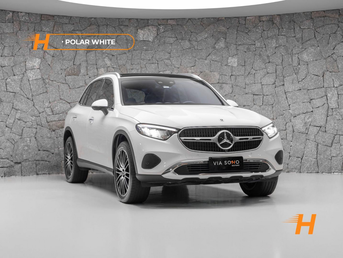 Foto do veículo MERCEDES-BENZ GLC 300 GLC300 4M 2023/2024 30.000 KM R$ 415.000,00