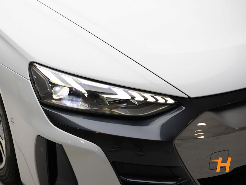 Foto do veículo AUDI E-TRON 0.0 E TRON GT 2024 8.200 KM R$ 499.000,00