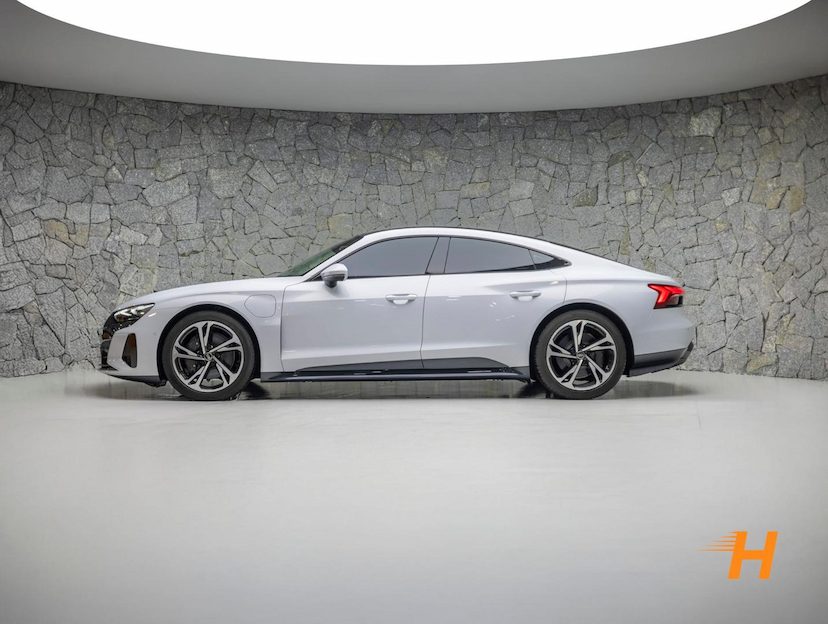 Foto do veículo AUDI E-TRON 0.0 E TRON GT 2024 8.200 KM R$ 499.000,00