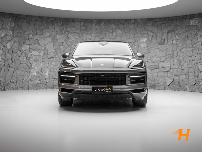 Foto do veículo PORSCHE CAYENNE 3.0 CP PHE 2025 16.000 KM R$ 789.000,00