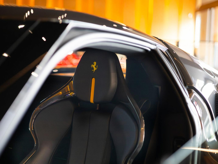 Foto do veículo FERRARI 296 GTB 3.0 GTB 2024 4.846 KM R$ 3.250.000,00