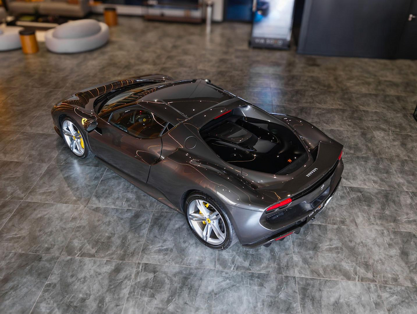 Foto do veículo FERRARI 296 GTB 3.0 GTB 2024 4.846 KM R$ 3.250.000,00