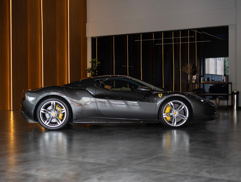 Foto do veículo FERRARI 296 GTB 3.0 GTB 2024 4.846 KM R$ 3.250.000,00
