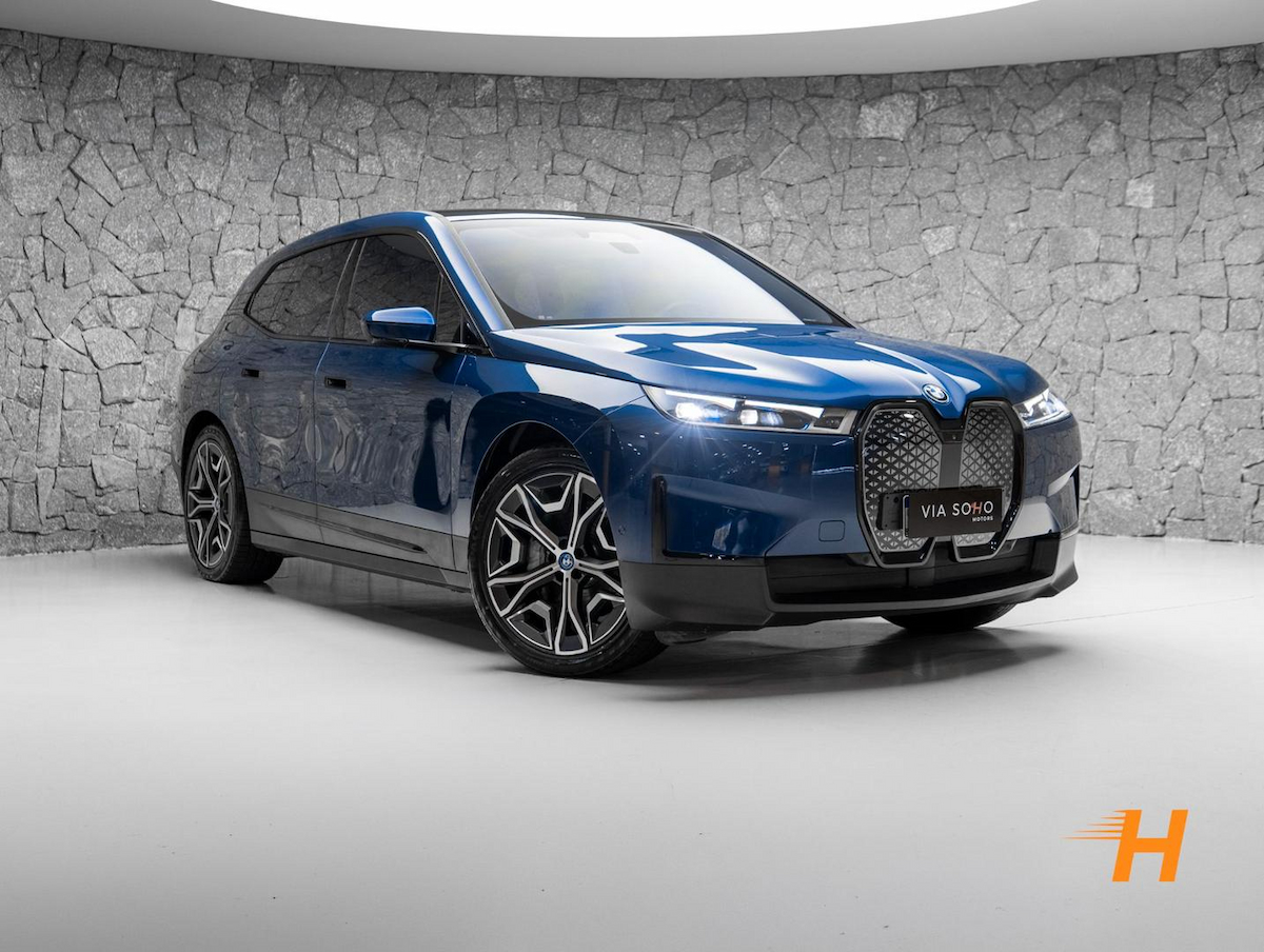 Foto do veículo BMW iX  XDRIVE40 2022/2023 23.000 KM R$ 355.000,00
