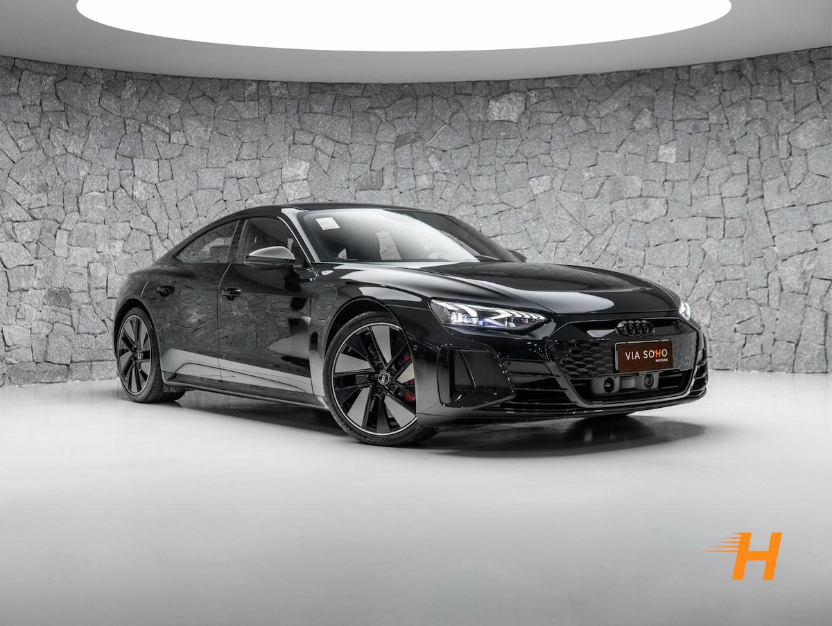 Foto do veículo AUDI E-TRON RS E TRON GT 2021/2022 14.000 KM R$ 435.000,00
