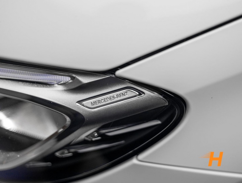 Foto do veículo MERCEDES-BENZ GLC 300 2.0 GLC300 4M 2024 37.700 KM R$ 385.000,00