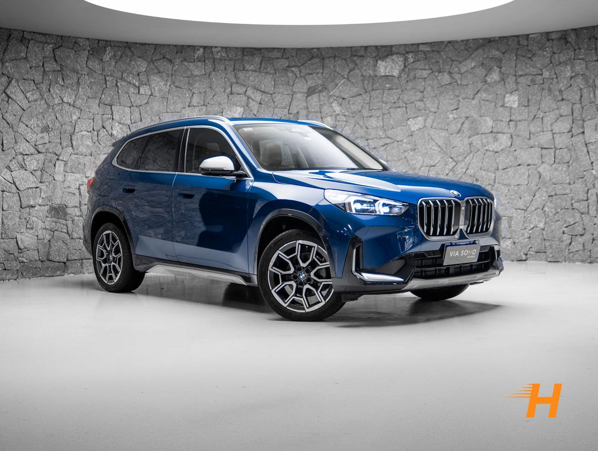 Foto do veículo BMW X1  S20I X LINE 2023/2023 36.977 KM R$ 272.900,00