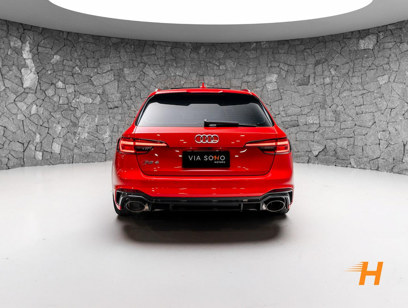 Foto do veículo AUDI RS4 2.9 AVANT 2.9TFSI TIPTRONIC QUATTRO 2019 63.442 KM R$ 385.000,00
