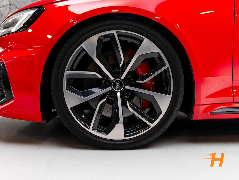 Foto do veículo AUDI RS4 2.9 AVANT 2.9TFSI TIPTRONIC QUATTRO 2019 63.442 KM R$ 385.000,00