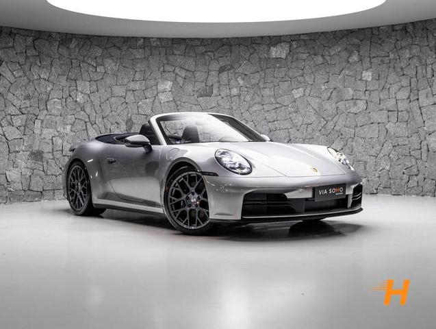 Foto do veículo PORSCHE 911 3.0 24V H6 GASOLINA CARRERA T PDK 2025/2026 3.611 KM R$ 1.149.000,00