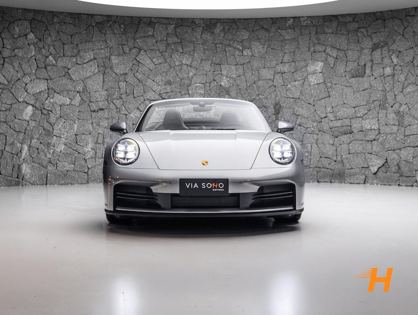 Foto do veículo PORSCHE 911 3.0 24V H6 GASOLINA CARRERA T PDK 2026 3.611 KM R$ 1.149.000,00