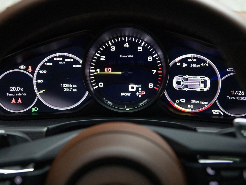 Foto do veículo PORSCHE PANAMERA 2.9 4EHYB 2022 13.349 KM R$ 599.000,00