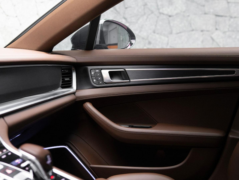 Foto do veículo PORSCHE PANAMERA 2.9 4EHYB 2022 13.349 KM R$ 599.000,00