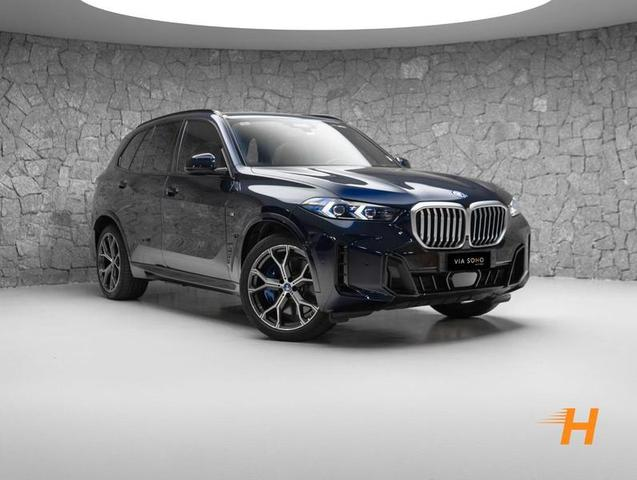 Foto do veículo BMW X5 3.0 I6 TURBO HÍBRIDO XDRIVE50E M SPORT AUTOMÁTICO 2023/2024 44.732 KM R$ 525.000,00
