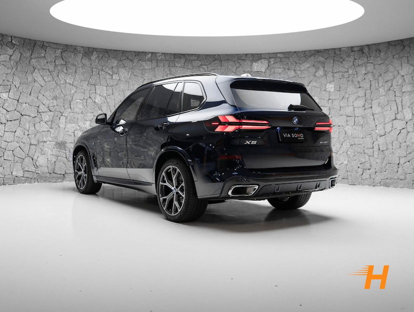 Foto do veículo BMW X5 3.0 I6 TURBO HÍBRIDO XDRIVE50E M SPORT AUTOMÁTICO 2024 44.732 KM R$ 525.000,00