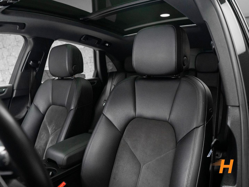 Foto do veículo PORSCHE MACAN 2.0 TURBO GASOLINA PDK 2021 81.384 KM R$ 295.000,00