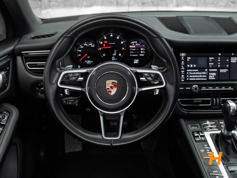 Foto do veículo PORSCHE MACAN 2.0 TURBO GASOLINA PDK 2021 81.384 KM R$ 295.000,00