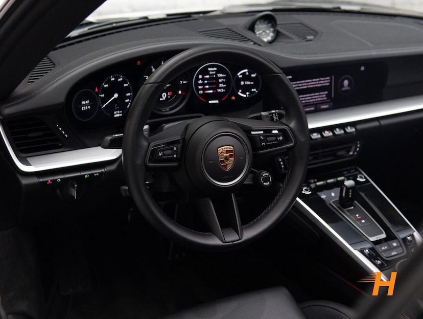 Foto do veículo PORSCHE 911 3.0 24V H6 GASOLINA CARRERA S PDK 2024 4.950 KM R$ 869.990,00