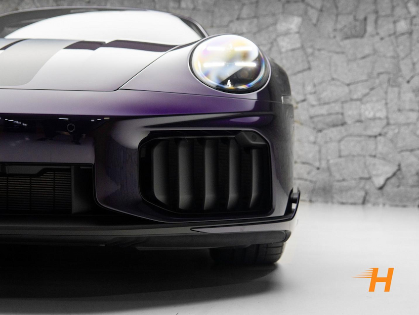 Foto do veículo PORSCHE 911 3.6 24V H6 T-HYBRID TURBO S PDK 2026 550 KM R$ 2.350.000,00