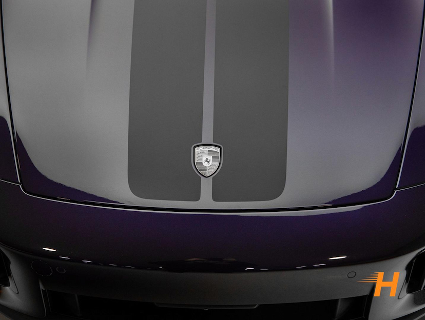 Foto do veículo PORSCHE 911 3.6 24V H6 T-HYBRID TURBO S PDK 2026 550 KM R$ 2.350.000,00
